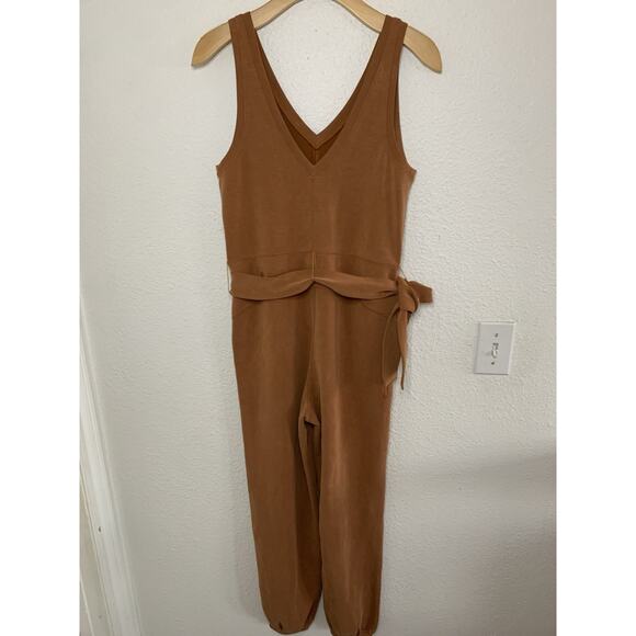 Womens Lululemon Ease‎ of it All V-Neck Jumpsuit size 2 - Picture 3 of 8